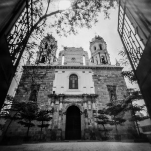 Uma-pinhole-de-papel-fácil-de-montar-e-de-graça-DXFoto-05